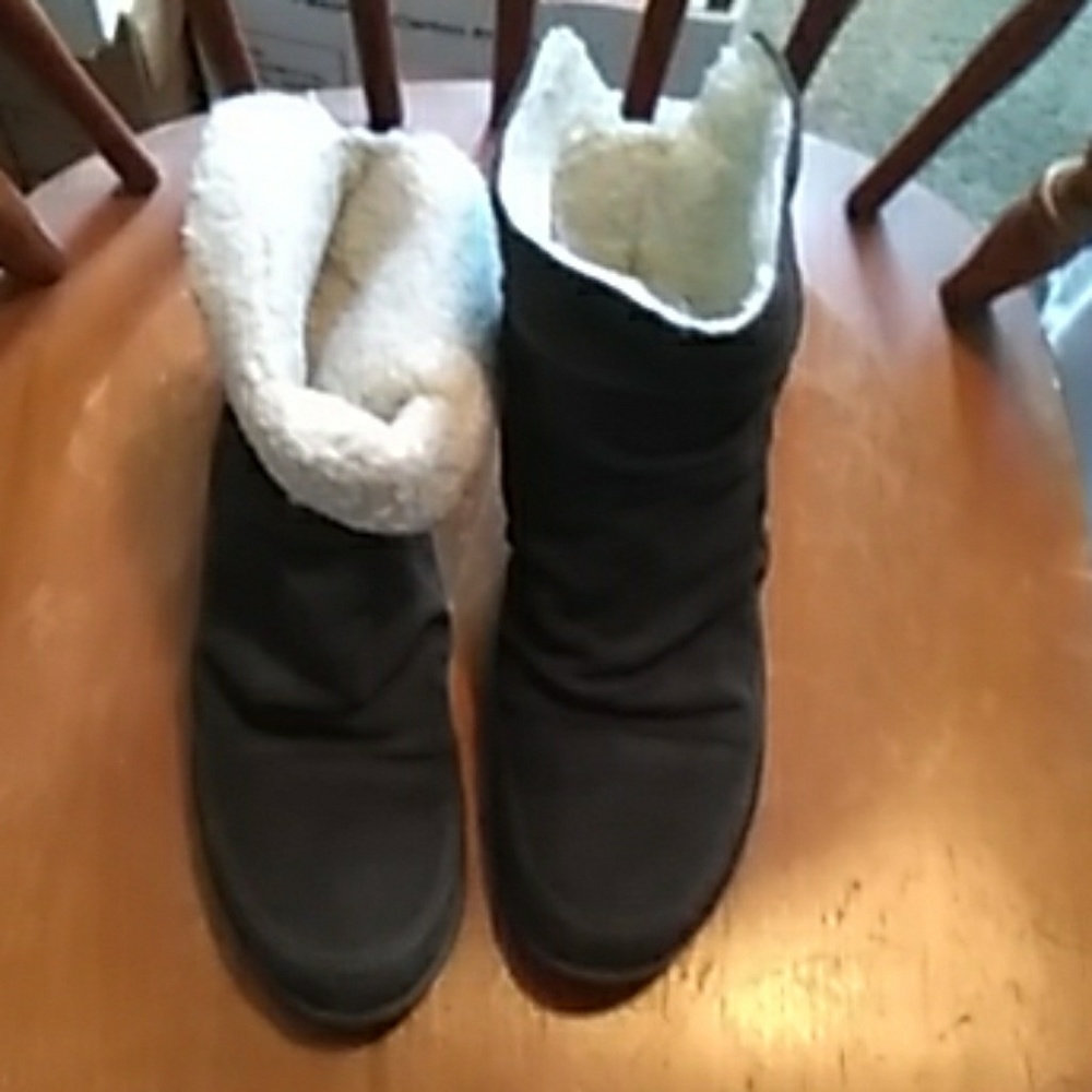 Zigi Suede Booties  Sz 6.5